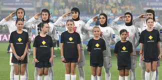 Futbolistas de Irán durante el himno en la Copa Asiática femenina en Australia