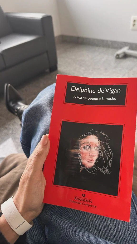 Sara Carbonero tranquiliza a sus seguidores tras su imagen en el hospital
