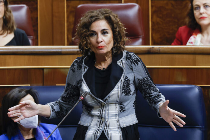 María Jesús Montero en el Congreso