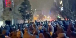 Manifestantes en calles de Teherán