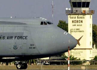 Avión de la U.S. Air Force en la Base Aérea de Morón (Sevilla) durante la crisis de la OTAN por Irán.