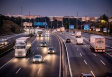 Tráfico en autopista durante la operación retorno en Cataluña