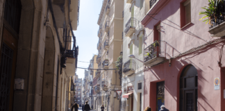 la calle Mare de Déu dels Desemparats en l’Hospitalet