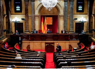 Junts exige explicaciones a Illa por los contratos con Huawei y el caso Zapatero Parlament de Catalunya