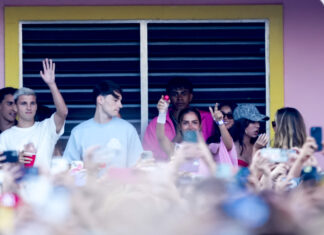 Bad Bunny triunfa en Barcelona con Lamine Yamal y el Barça como invitados en “La Casita”