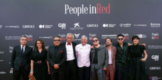 la Gala People in Red
