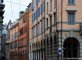 Calle Via Emilia Centro