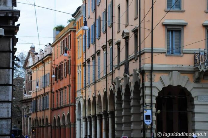 Calle Via Emilia Centro