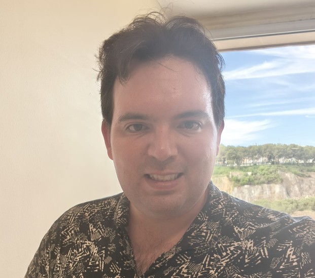 Erik Encinas