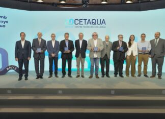 Cetaqua Barcelona celebra 20 años transformando el sector del agua con innovación aplicada e impacto territorial Xavier Bernat, director de Estrategia, Innovación y Desarrollo en Aigües de Barcelona, Luis Calvo, delegado institucional del Consejo Superior de Investigaciones Científicas en Catalunya, Daniel Tugues, director País de Veolia en España, Josep Lluís Armenter, director de l'Agència Catalana de l’Aigua, Rafael Villaseca, presidente de Veolia en España, Antonio Balmón, alcalde de Cornellà de Llobregat, Miquel Roca, presidente de Aigües de Barcelona, Jordi Berenguer, vicerrector de Transferencia, Innovación y Emprendimiento de la Universitat Politècnica de Catalunya, Marina Arnaldos, gerente de Cetaqua Barcelona, Demetrios G. Eliades, Profesor en el KIOS Research and Innovation Center of Excellence de Chipre, y Rubén Ruiz, presidente del Patronato de Cetaqua.
