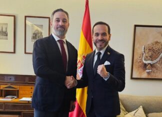 El trumpista Abelardo de la Espriella gana la primera vuelta de elecciones presidenciales de Colombia y es favorito en la segunda Santiago Abascal y Abelardo de la Espriella durante un encuentro institucional en España.