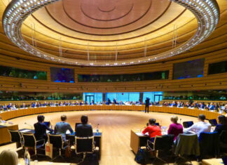 La UE abre la puerta a financiar centros de retorno fuera de su territorio Consejo de la UE