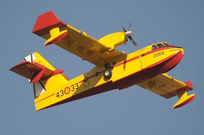 aviones antiincendios CL-215T