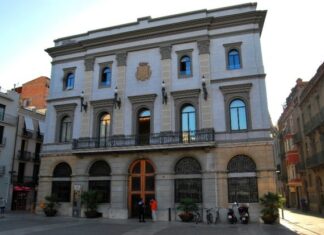 Condenan al Ayuntamiento de Igualada a retirar la estelada instalada en una rotonda municipal Ayuntamiento de Igualada
