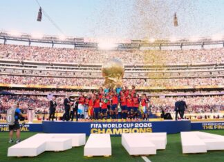 La selección española celebra el título del Mundial 2026 tras vencer a Argentina en la final.