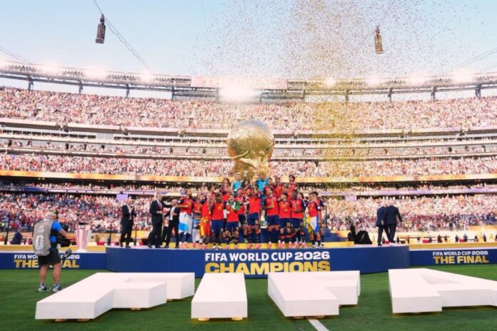 La selección española celebra el título del Mundial 2026 tras vencer a Argentina en la final.