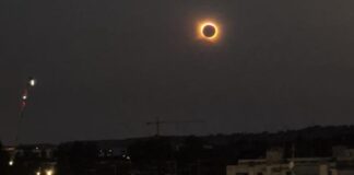 Vista del eclipse en Barcelona.