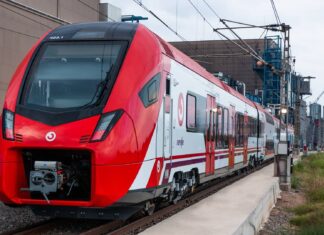 Los «trenes del futuro» de Puente, al taller menos de tres semanas después de estrenarse