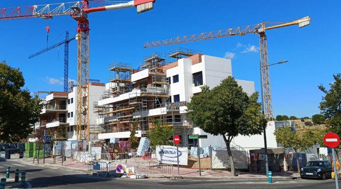 Edificio en construcción en la localidad madrileña de Boadilla del Monte.