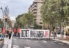 Manifestantes cortan una calle de Barcelona durante las protestas por la vivienda