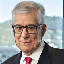 Entrevista. JJ López-Burniol: «izquierda y nacionalistas periféricos renuevan el Pacto de San Sebastián para acabar con la Monarquía» Juan José López Burniol
