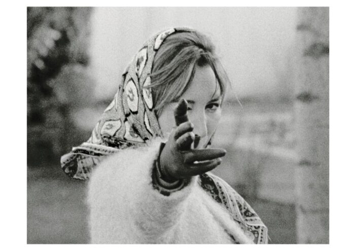 Joana Biarnés, pionera del fotoperiodismo español, en una de sus fotografías